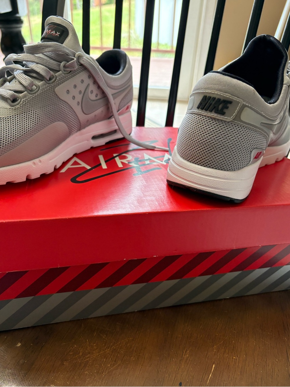 Nike Air Max Lightweight Grey Sneakers